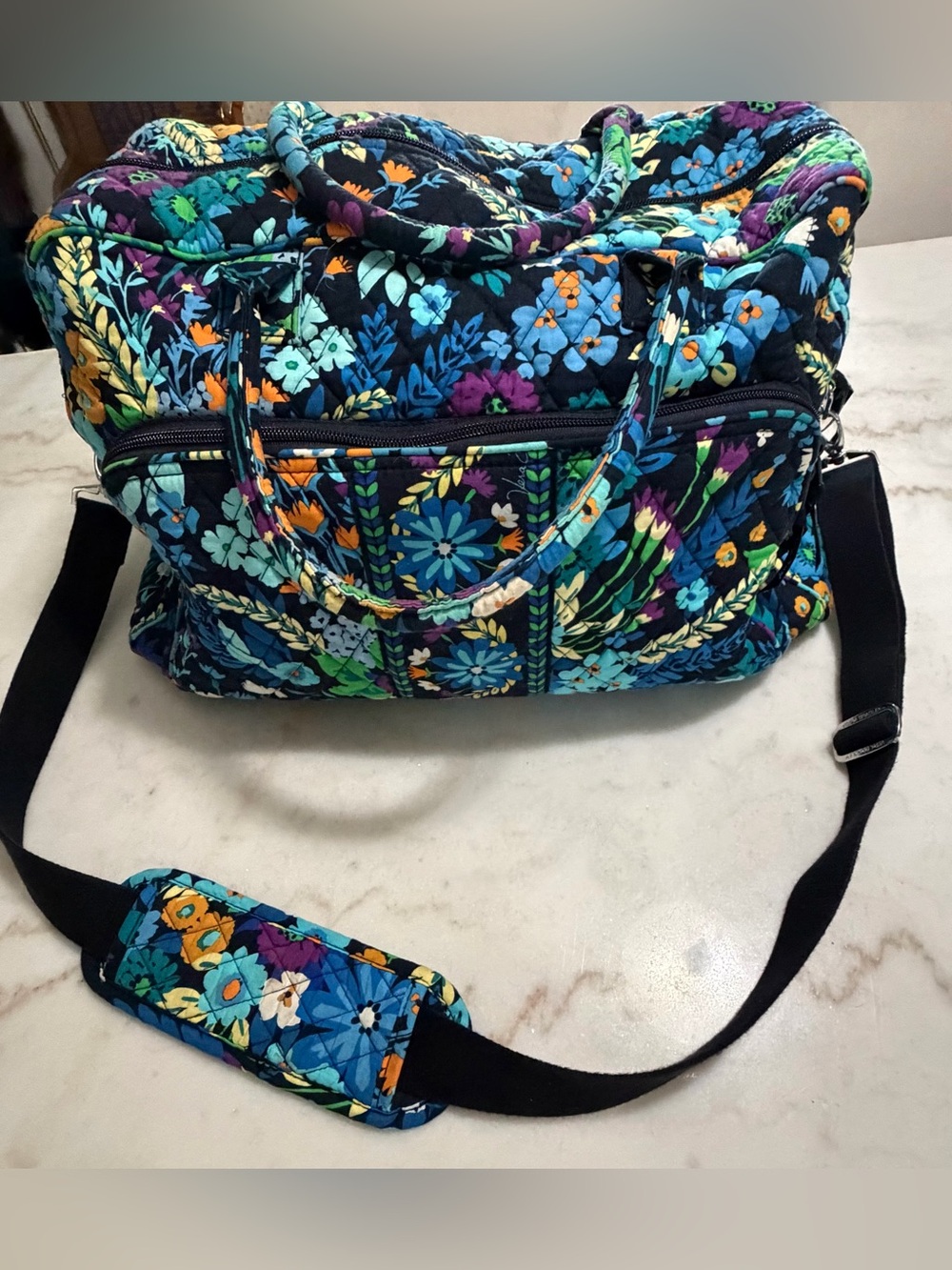 Vera Bradley Retired “Midnight Blues” Floral Pattern Weekender Bag EUC